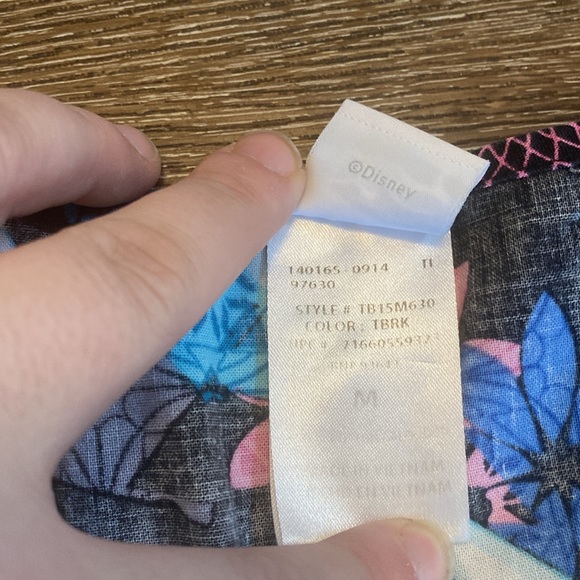 Disney tinkerbell‎ scrub top medium - Picture 4 of 4